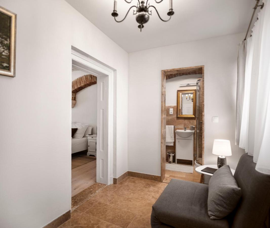 Florand Rooms&Wine Sopron Exterior foto