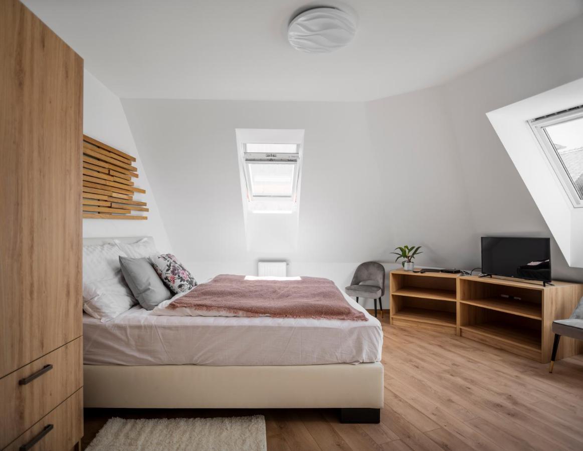 Florand Rooms&Wine Sopron Exterior foto